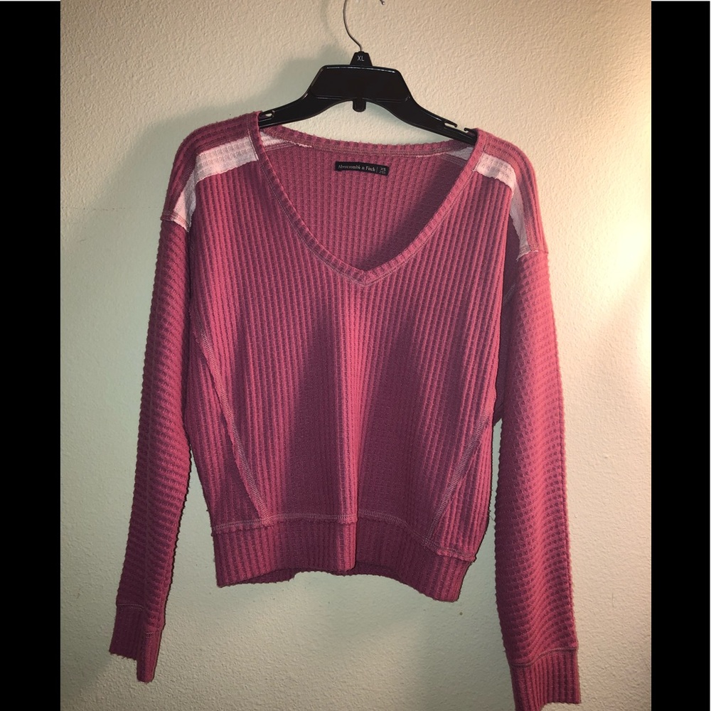 Abercrombie long sleeve, never worn!